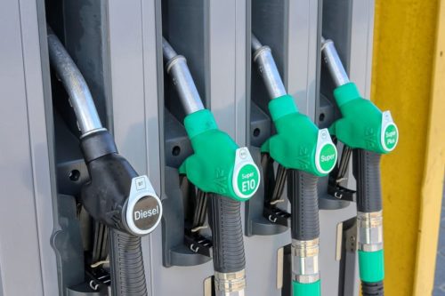 Diesel Petrobras afirma manter estabilidade dos preços dos combustíveis em meio a aumento do petróleo