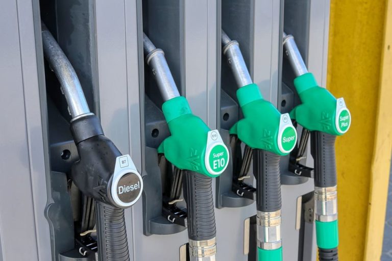 Diesel Petrobras afirma manter estabilidade dos preços dos combustíveis em meio a aumento do petróleo