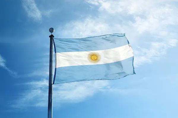 Pela primeira vez em 30 anos, inflação anual na Argentina passou de 100% — Foto: Agustin Marcarian/Reuters