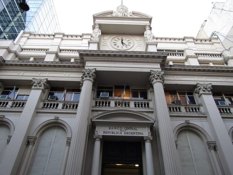 Após alta na inflação, Banco Central Argentino eleva taxa de juros. (Foto: Divulgação)