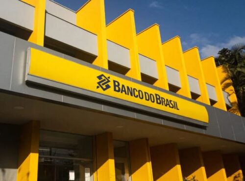 De acordo com estimativas da XP Investimentos, atualizadas nesta semana, o Banco do Brasil (BBAS3) deve somar um pagamento proporcional de dividendos ainda maior que o atual neste e no próximo ano.