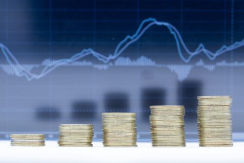 Boletim focus desta segunda-feira (27) traz projeção da inflação em queda e PIB elevado.