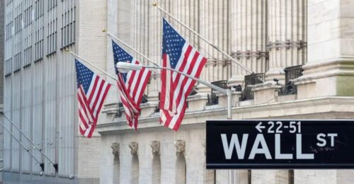Ao final do pregão desta quarta-feira (29), os três principais índices de Wall Street registraram alta de pelo menos 1% cada.