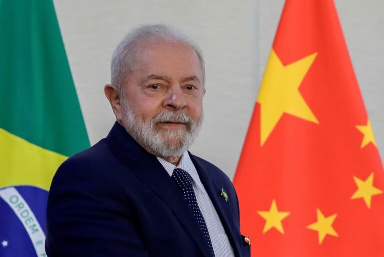 Luiz Inácio Lula da Silva vai se reunir com o presidente da China Xi Jinping. Foto: Sérgio Lima - AFP