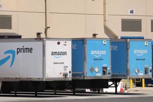 Acusada de enganar clientes, Amazon (AMZO34) é processada nos EUA