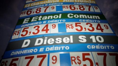 Petrobras anuncia nova redução nos preços da gasolina e do gás de cozinha. Foto: Reprodução BBC