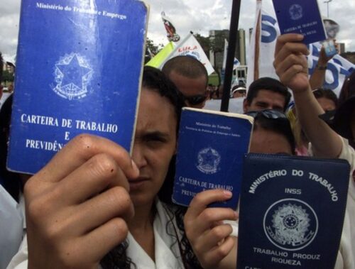 IBGE: desemprego atinge 8%, melhor taxa desde 2014