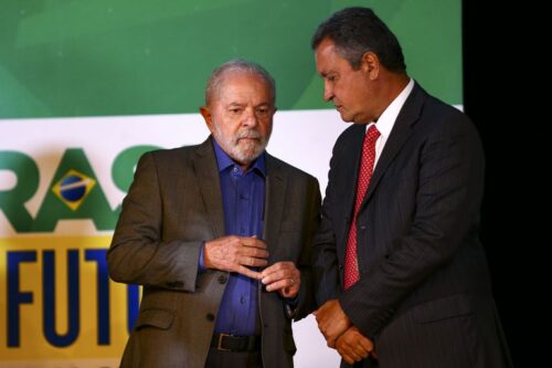 Lançamento do PAC 3 é adiado a pedido de Lula. Foto: Lula e Rui costa em evento. Reprodução alo bahia