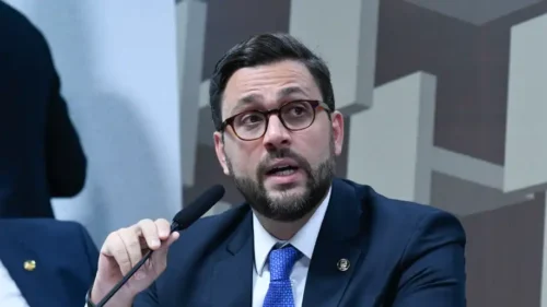 Presidente da CVM busca atrair 10 milhões de pessoas físicas para a bolsa até 2027