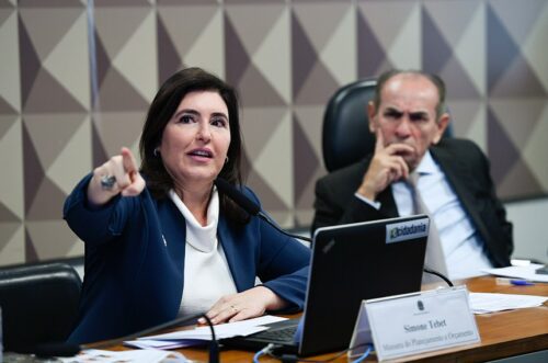 Projeto de Lei Orçamentária Anual (PLOA 2024): governo confirma meta de zerar déficit para 2024