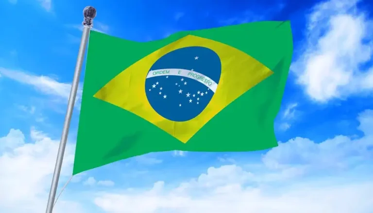 Brasil volta a despertar interesse dos investidores, afirma The Economist