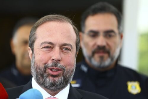 Apagão desta terça-feira (15) impacta empresas; veja as causas e consequências
