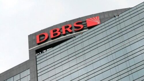 Brasil recebe upgrade em sua nota de crédito pela DBRS Morningstar, destacando esforços fiscais e perspectiva de crescimento.