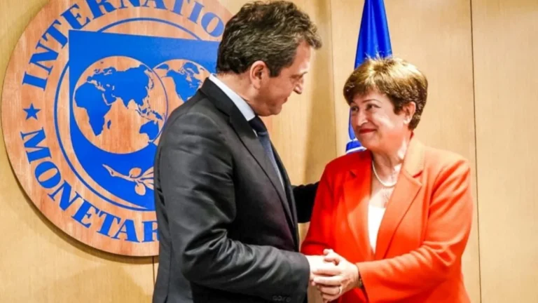 Argentina e Catar firmam acordo de empréstimo de US$ 775 milhões para pagamento de dívidas com o FMI