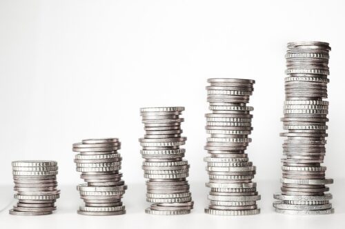 3 FIIs pagam dividendos nesta quarta-feira; veja datas e valores