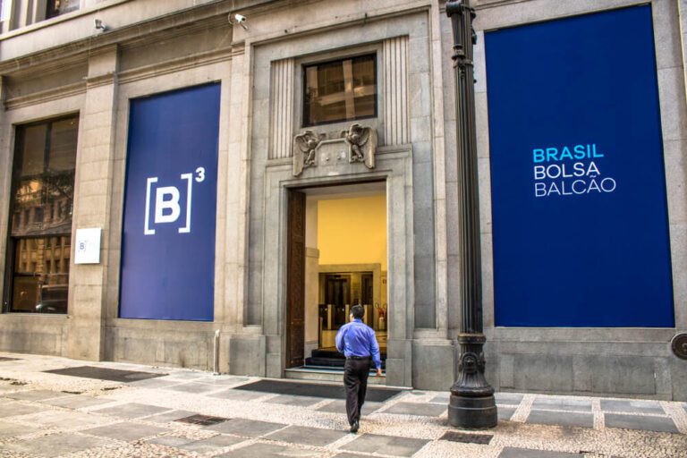 B3 avalia estender horário de negociação na bolsa de valores do Brasil