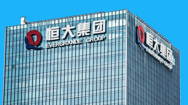 Evergrande é proibida de emitir novos títulos de dívida