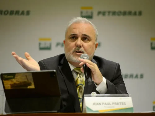 Petrobras e Banco do Brics retomam contato para financiar novos projetos