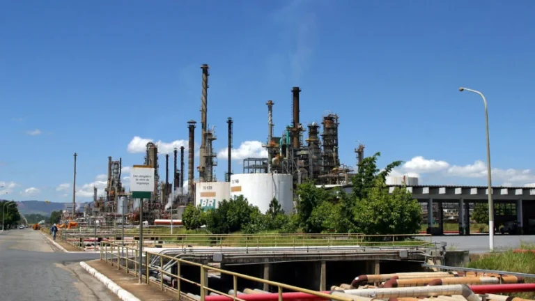 Petrobras vai investir R$ 2 bilhões na Regap