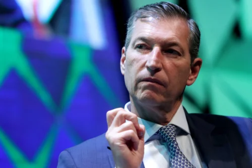 CEO do Bradesco revela que o banco enfrenta 42 mil processos trabalhistas