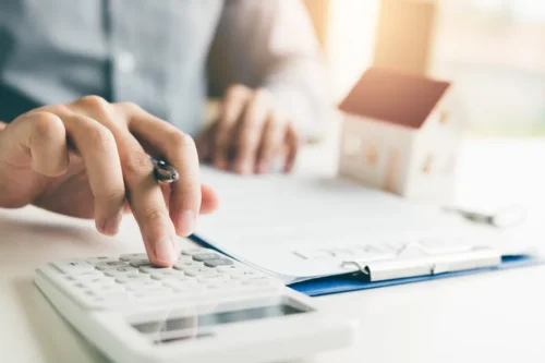 MXRF11, XPLG1 e mais: veja FIIs que anunciaram dividendos para novembro