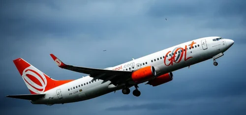 Gol (GOLL4) anuncia prejuízo líquido de R$ 1,3 bilhão no 3º trimestre de 2023
