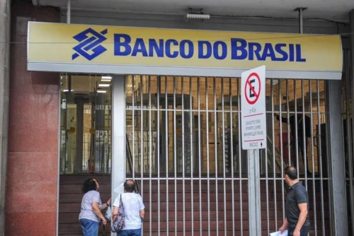 Agências bancárias fecham para atendimento presencial nesta sexta-feira