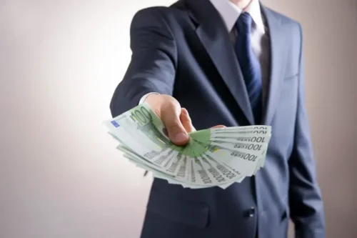 Herança supera trabalho? Estudo do UBS revela mudança na origem da riqueza entre bilionários