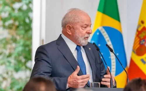 Presidente Lula sanciona lei de taxação para offshores e fundos exclusivos