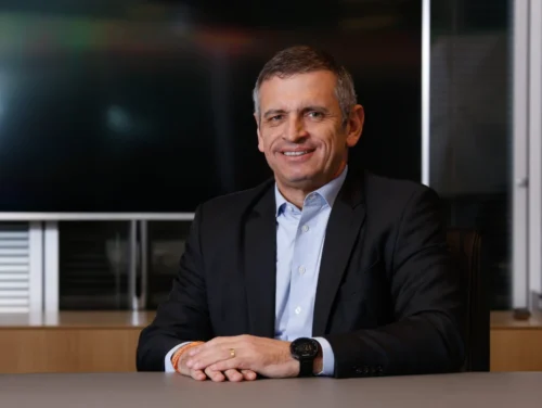 Oi (OIBR3) anuncia mudança na direção: Mateus Bandeira é indicado como novo CEO, substituindo Rodrigo Abreu