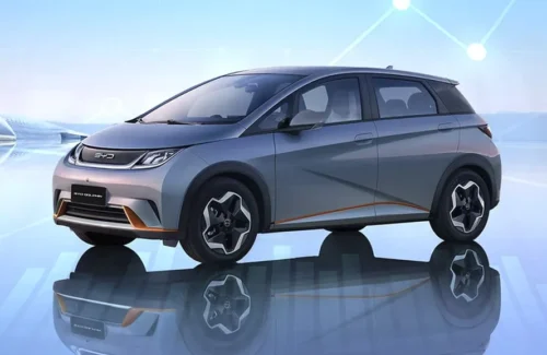 Vendas de veículos elétricos batem recorde no Brasil em 2023