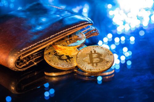 Bitcoin (BTC) atinge US$ 57 mil pela primeira vez desde 2021