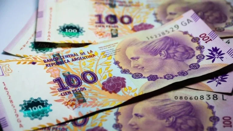 Governo da Argentina fixa aumento de 30% no Salário Mínimo
