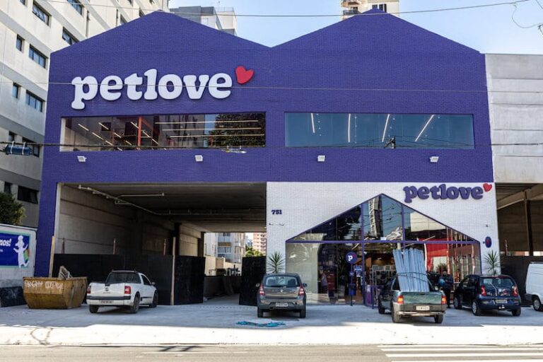 Petlove adquire Provet para expandir exames veterinários no plano de saúde