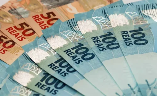 Boletim Focus: projeções para a inflação, PIB e Selic sobem