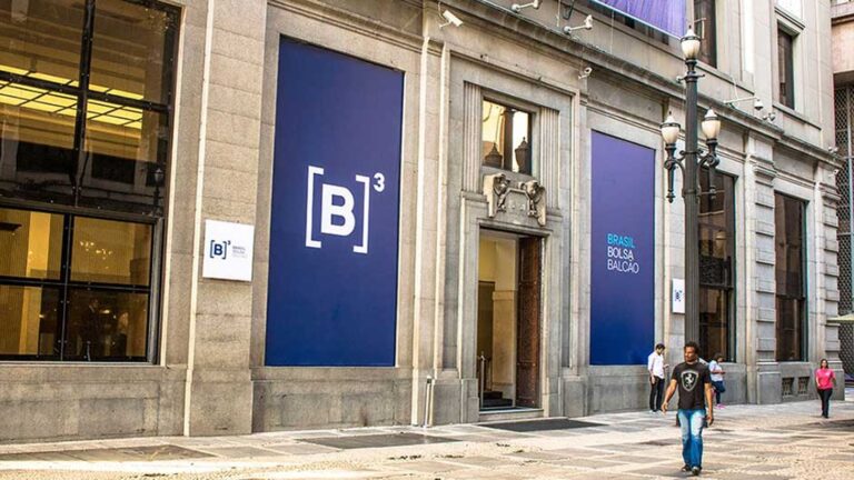 B3 registra lucro sólido no 2T24, impulsionada por derivativos e controle de custos