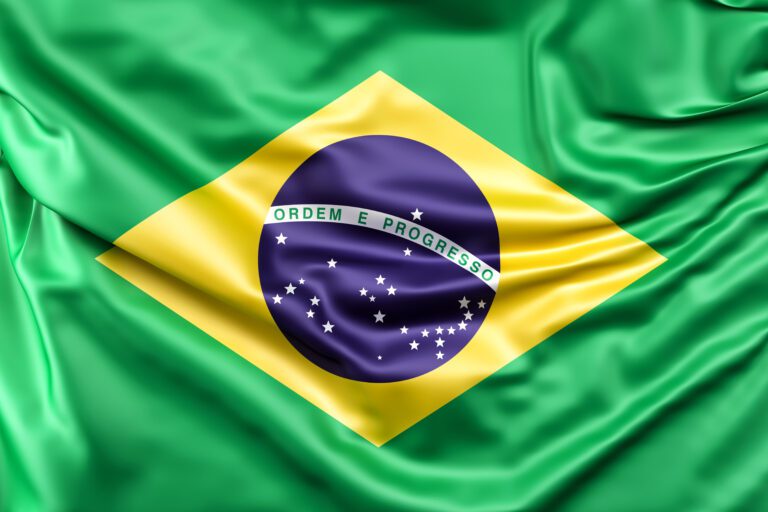 Mercado brasileiro recua com pressões dos Treasuries e dólar em alta