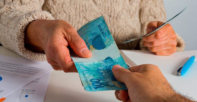 Procura por crédito cai 26% em março ante mesmo mês de 2023, diz pesquisa