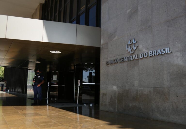 Senado aprova novos indicados de Lula para diretorias do BC