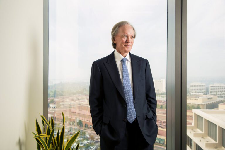 Estratégia de Renda Fixa 'Retorno Total' morreu, Afirma Bill Gross