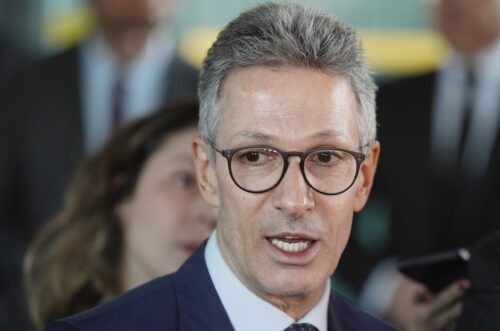 TSE rejeita cassação de Romeu Zema e aplica multa de R$ 5 mil por propaganda institucional