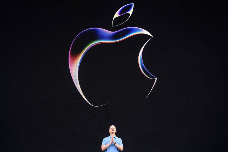 Apple adia lançamento de tecnologias de IA na UE devido a preocupações regulatórias