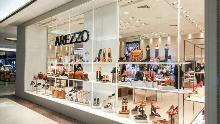 Vitrine da loja Arezzo