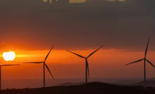 Auren (AURE3) informa compra da Esfera Energia