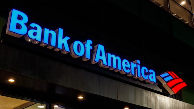 Placa luminosa com logo do Bank of America