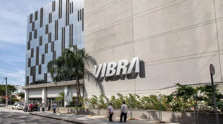 Vibra (VBBR3) anuncia emissão de R$ 1,3 bilhão em debêntures