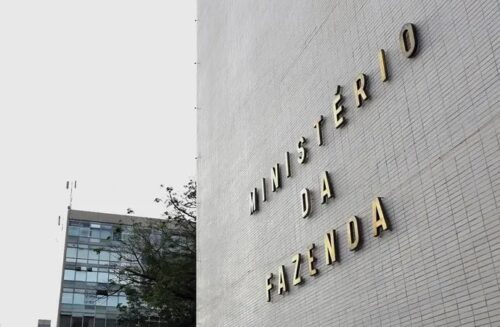 Congelamento de R$ 15 bi no orçamento será oficializado nesta segunda-feira (22)