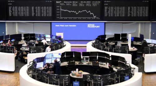 Bolsas europeias fecham em baixa com influência de Wall Street e expectativas econômicas