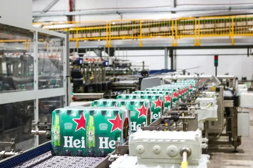 Heineken reporta prejuízo inesperado no 2T24; veja detalhes