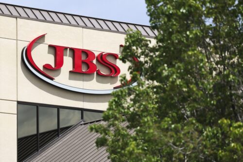 JBS (JBSS3) vai investir R$ 400 mi para expandir produção de salmão na Austrália